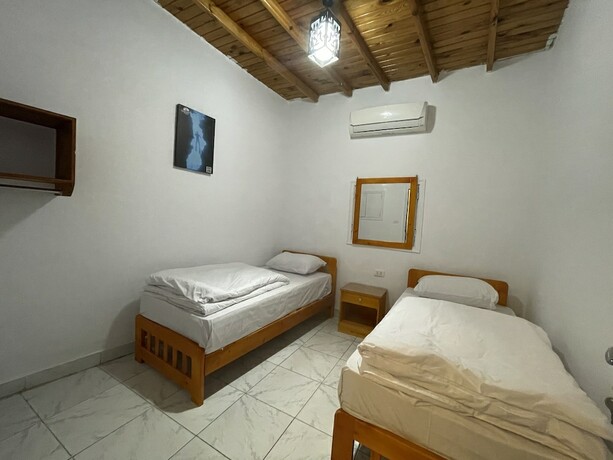 Imagen de la habitación del Hotel Auski Hostel Dahab. Foto 15