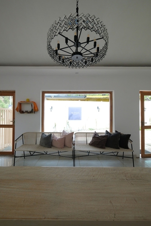 Imagen de los interiores del Hotel Ausnya Tirthan. Foto 16