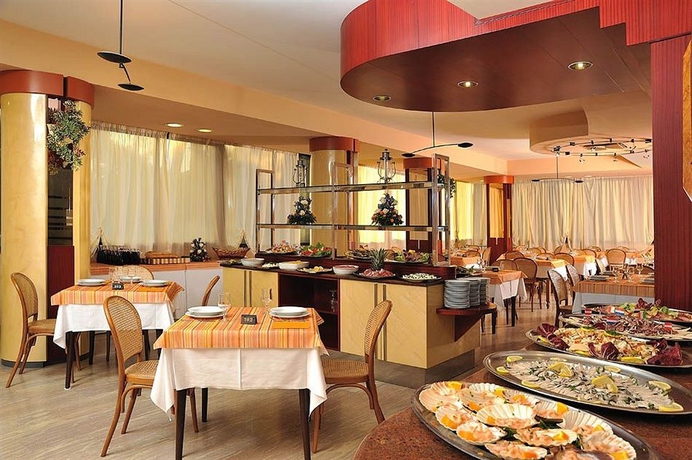 Imagen del bar/restaurante del Hotel Ausonia, Cervia. Foto 5