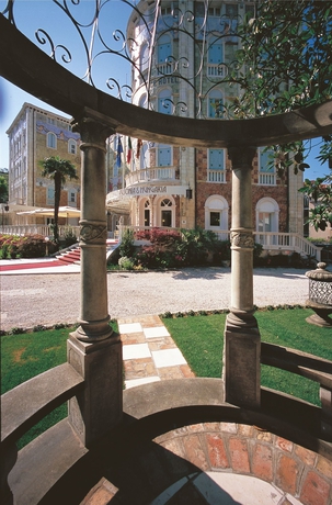 Imagen general del Hotel Ausonia & Hungaria Wellness & SPA. Foto 3