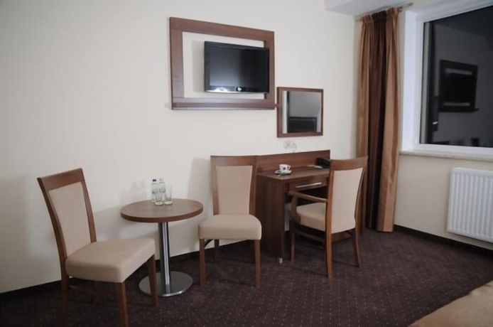 Imagen de la habitación del Hotel Austeria Conference and Spa. Foto 15