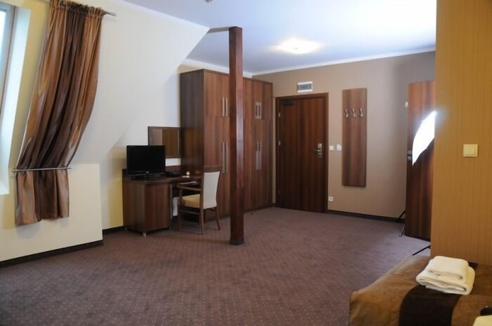 Imagen de la habitación del Hotel Austeria Conference and Spa. Foto 16