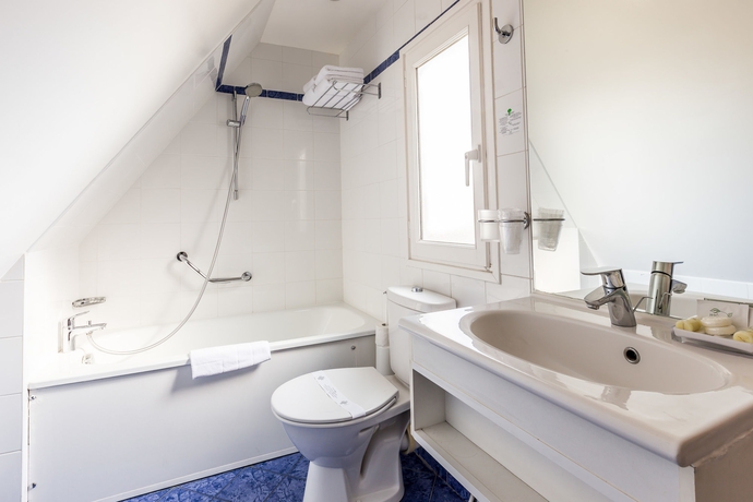 Imagen de la habitación del Hotel Austins Saint Lazare. Foto 13