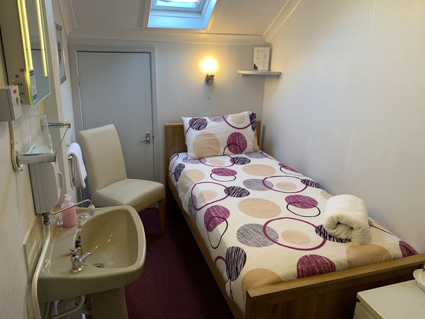 Imagen de la habitación del Hotel Austins Self Service Guest House. Foto 16