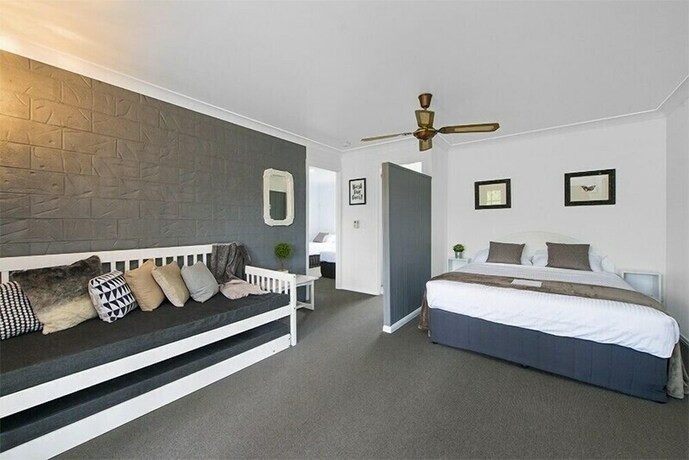 Imagen de la habitación del Hotel Austinvilla Estate. Foto 27