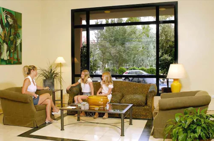 Imagen de los interiores del Hotel Austral Express. Foto 18