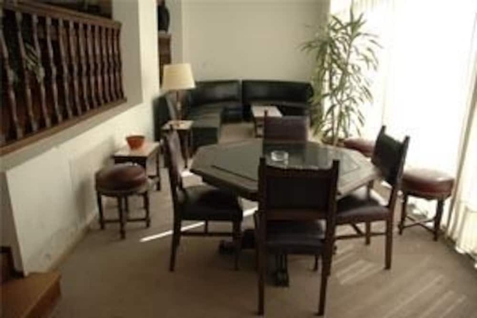 Imagen de los interiores del Hotel Austral. Foto 13