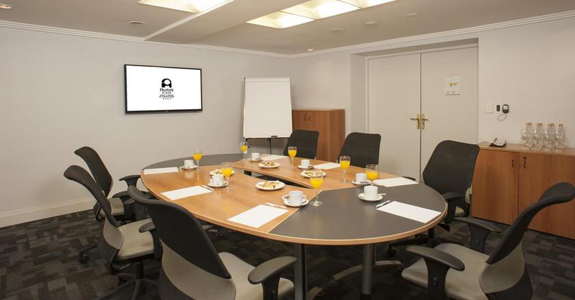 Imagen de los interiores del Hotel Austral Plaza. Foto 13