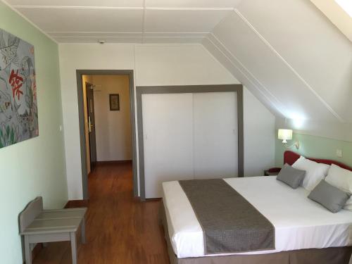 Imagen de la habitación del Hotel Austral, Saint-Denis. Foto 7