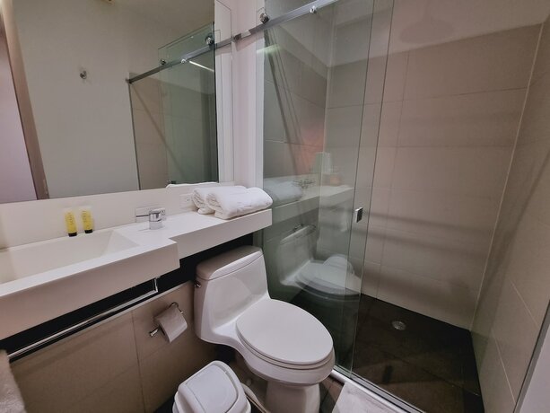Imagen general del Hotel Austral Suites, Cali. Foto 8