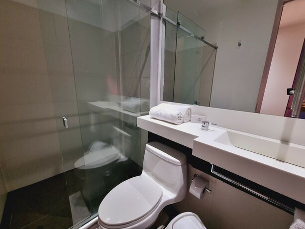 Imagen general del Hotel Austral Suites, Cali. Foto 11