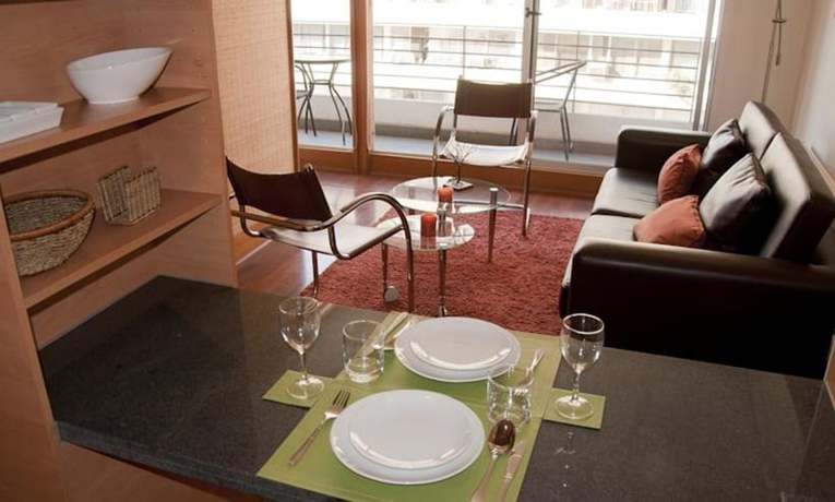 Imagen de la habitación del Hotel Austral Suites, Providencia. Foto 3