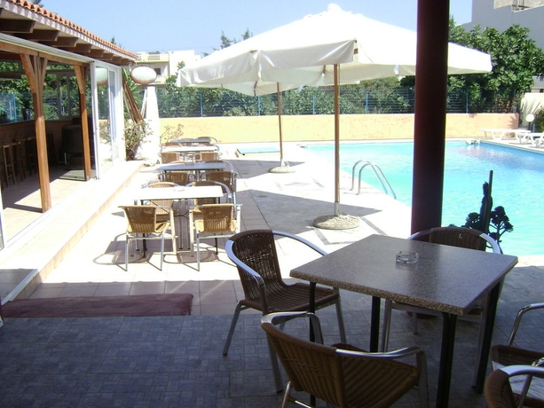 Imagen de la piscina del Hotel Australia, Amoudara (Heraklion). Foto 15