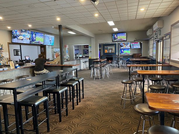 Imagen del bar/restaurante del Hotel Australian Young. Foto 6