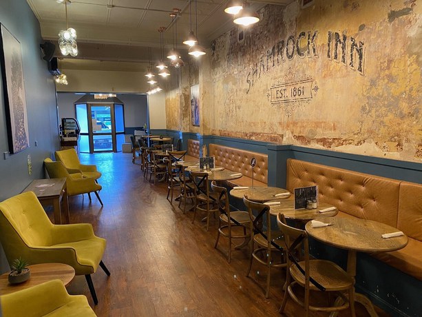 Imagen del bar/restaurante del Hotel Australian Young. Foto 8