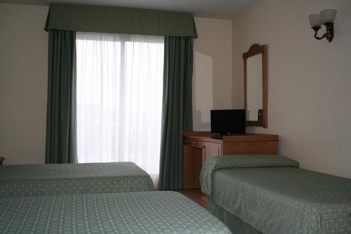 Imagen de la habitación del Hotel Austria 76. Foto 3