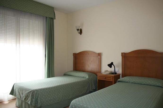 Imagen de la habitación del Hotel Austria 76. Foto 4