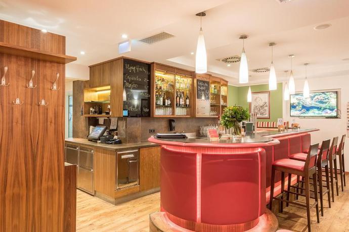 Imagen del bar/restaurante del Hotel Austria Classic H&ouml;lle. Foto 7