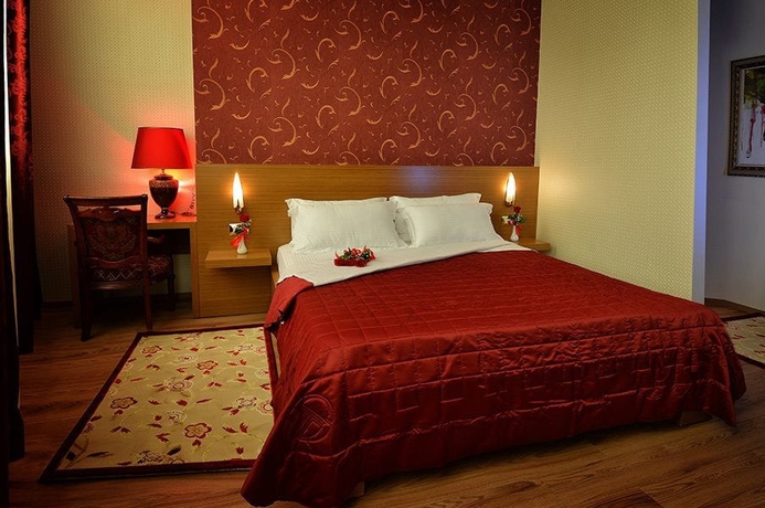 Imagen de la habitación del Hotel Austria, Tirana. Foto 13