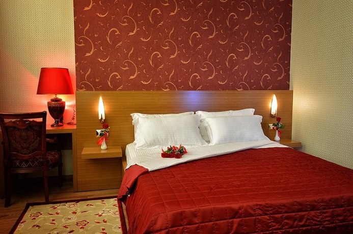 Imagen de la habitación del Hotel Austria, Tirana. Foto 15