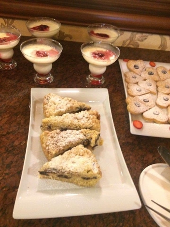 Imagen del bar/restaurante del Hotel Austria, Tirana. Foto 5