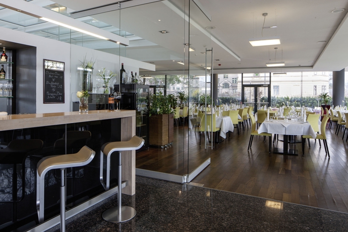 Imagen del bar/restaurante del Hotel Austria Trend Congress Innsbruck. Foto 3