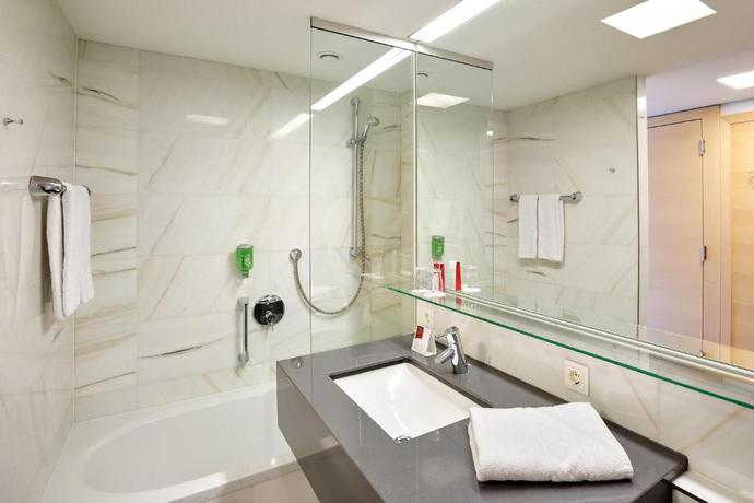 Imagen de la habitación del Hotel Austria Trend Congress Innsbruck. Foto 4