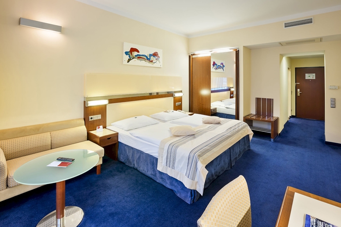 Imagen de la habitación del Hotel Austria Trend Hotel Europa. Foto 13