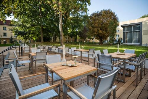 Imagen del bar/restaurante del Hotel Austria Trend Maximilian. Foto 4