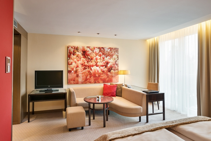 Imagen de los interiores del Hotel Austria Trend Savoyen. Foto 14