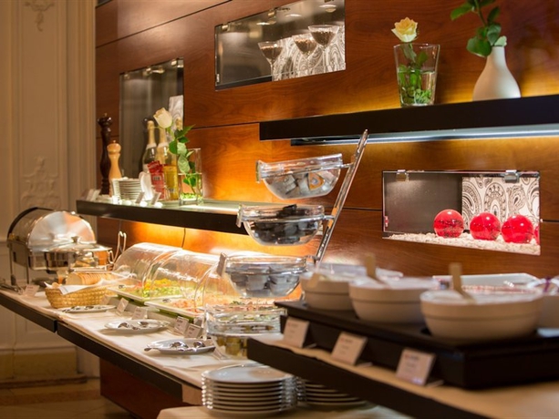 Imagen general del Hotel Austria Trend Schloss Wilhelminenberg. Foto 10