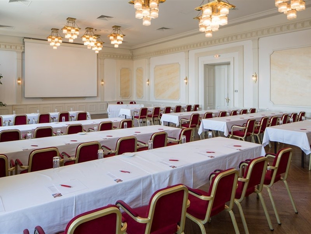 Imagen general del Hotel Austria Trend Schloss Wilhelminenberg. Foto 15