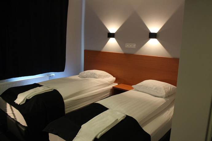 Imagen de la habitación del Hotel Austur. Foto 9