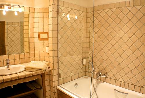 Imagen de la habitación del Hotel Autantic. Foto 13