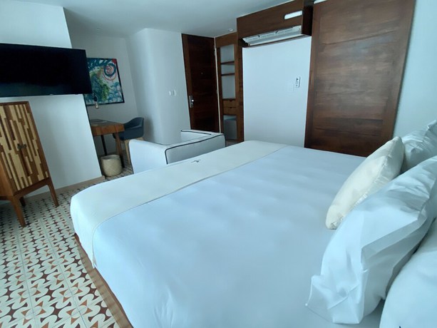 Imagen de la habitación del Hotel Aut&eacute;ntico Vertical Playa del Carmen. Foto 11