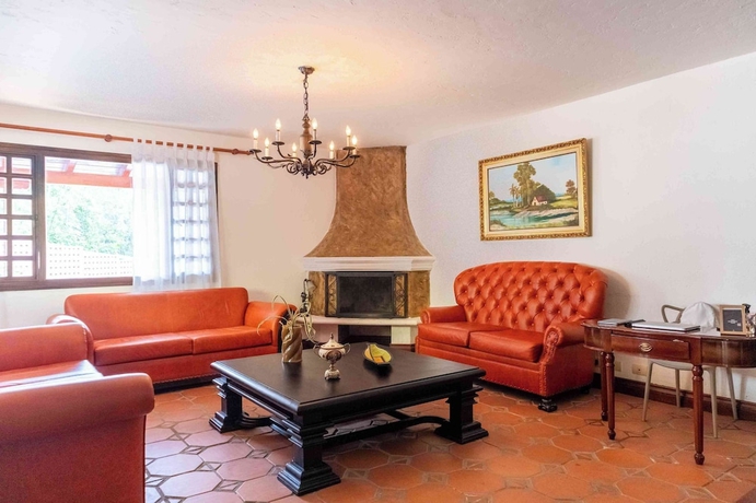 Imagen de los interiores del Hotel Autenthico Sajonia Aeropuerto. Foto 15