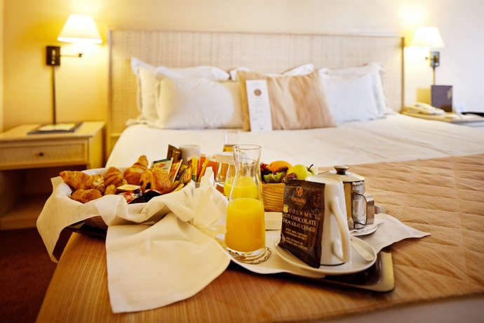 Imagen de la habitación del Hotel Auteuil Tour Eiffel. Foto 6