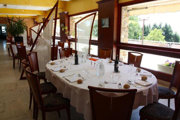 Imagen del bar/restaurante del Hotel Authentic By Balladins &ndash; Rodez / Le S&eacute;gala. Foto 4