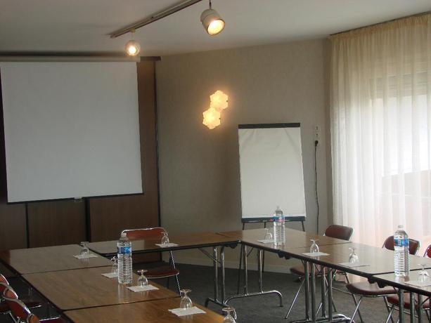 Imagen de los interiores del Hotel Authentic By Balladins &ndash; Rodez / Le S&eacute;gala. Foto 13