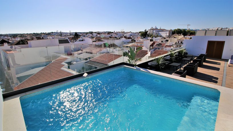 Imagen de la piscina del Hotel Authentic Tavira. Foto 19