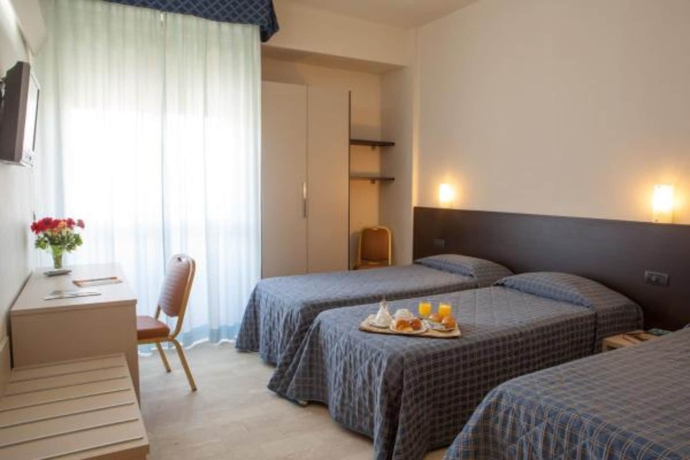 Imagen de la habitación del Hotel Auto Park. Foto 5