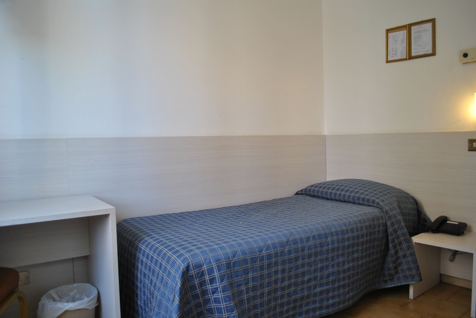 Imagen de la habitación del Hotel Auto Park. Foto 13