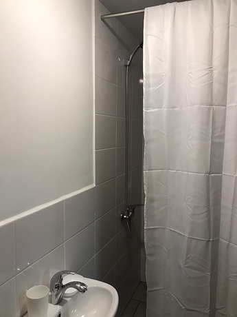 Imagen de la habitación del Hotel AutoandMotel Arneevo. Foto 16