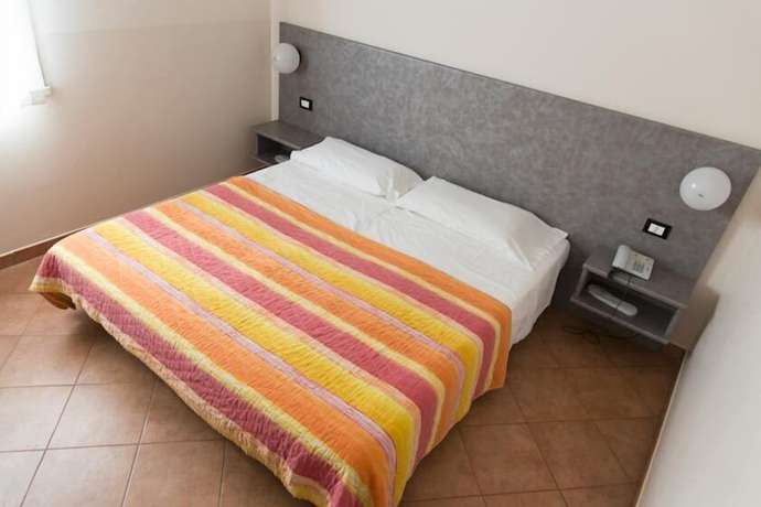 Imagen de la habitación del Hotel Autohotel. Foto 14