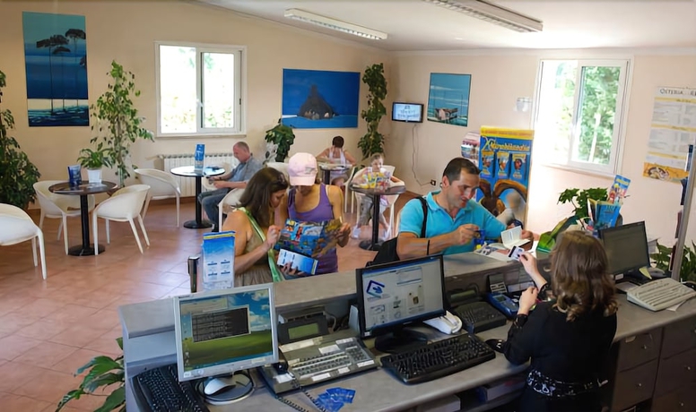 Imagen de los interiores del Hotel Autohotel Ravenna. Foto 18