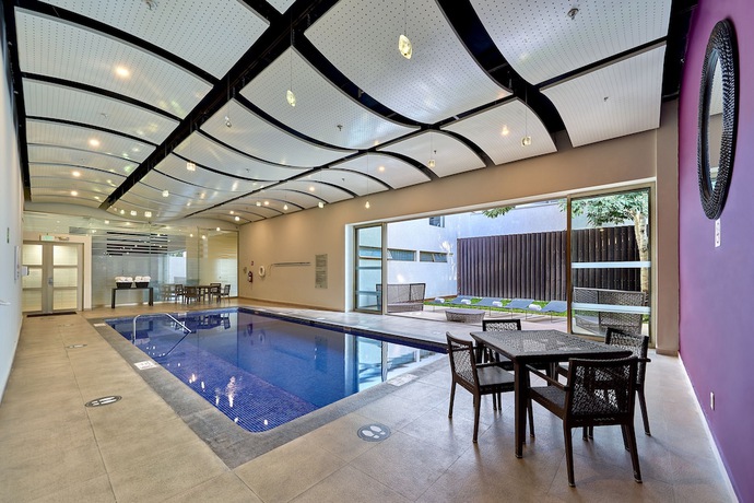 Imagen de la piscina del Hotel Autonoma Guadalajara by HNF. Foto 18