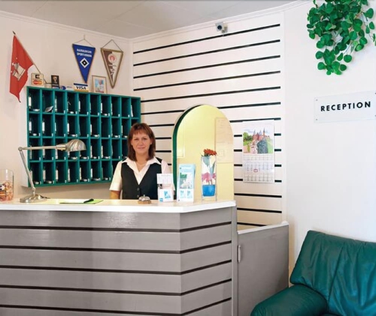 Imagen de los interiores del Hotel Auto-parkhotel. Foto 19