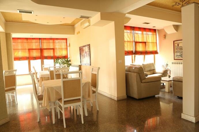 Imagen general del Hotel Autostrada. Foto 8