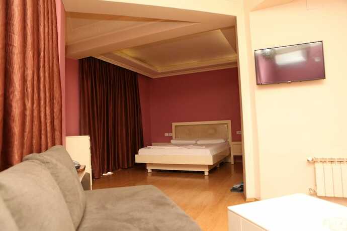Imagen general del Hotel Autostrada, Valis (Kashar). Foto 6