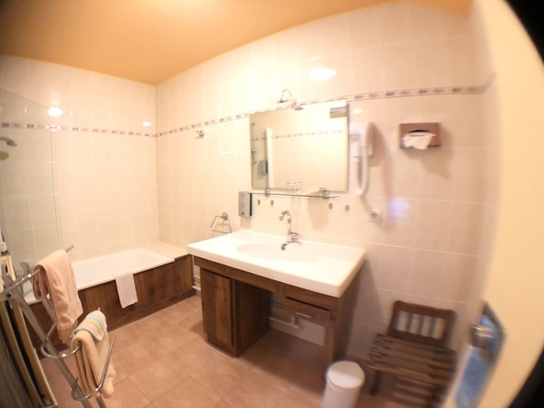 Imagen de la habitación del Hotel Auv'h&ocirc;tel. Foto 16